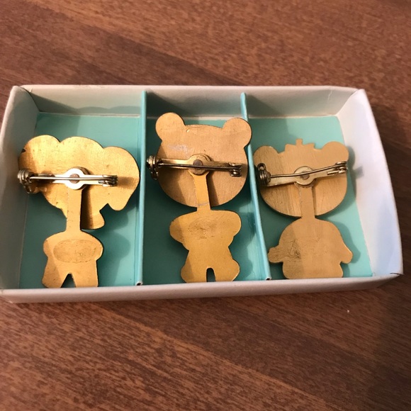 swing n’ sway animal scatter pins. Used but in good condition. - Picture 2 of 3